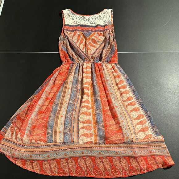Miss Me Boho Paisley High-Low Dress Size M Orange Rust Smocked Lace Back Western - Picture 8 of 9